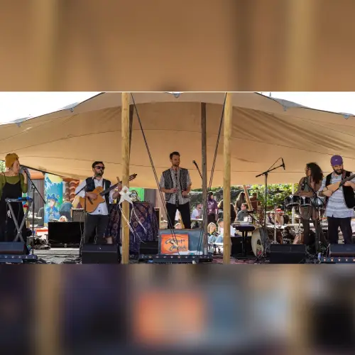 LAIDBACK LIVE | MÈRAQUE